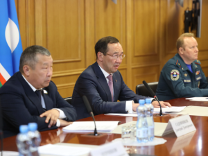 Айсен Николаев поручил усилить профилактику природных пожаров