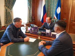 Айсен Николаев рассмотрел вопросы развития села Танда – малой родины четырех Героев