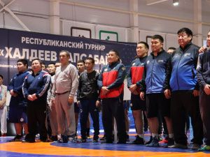 В Усть-Алданском улусе стартовал турнир Иннокентия Халдеева с участием сильнейших хапсагаистов