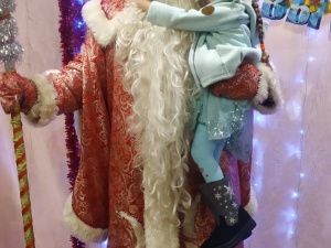 Социальная столовая Якутска провела праздник Рождественская ёлка для детей инвалидов и детей из многодетных семей и детей инвалидов