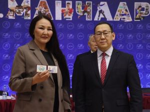 Одиннадцати мас-рестлерам Якутии вручили удостоверения и знаки мастеров спорта России