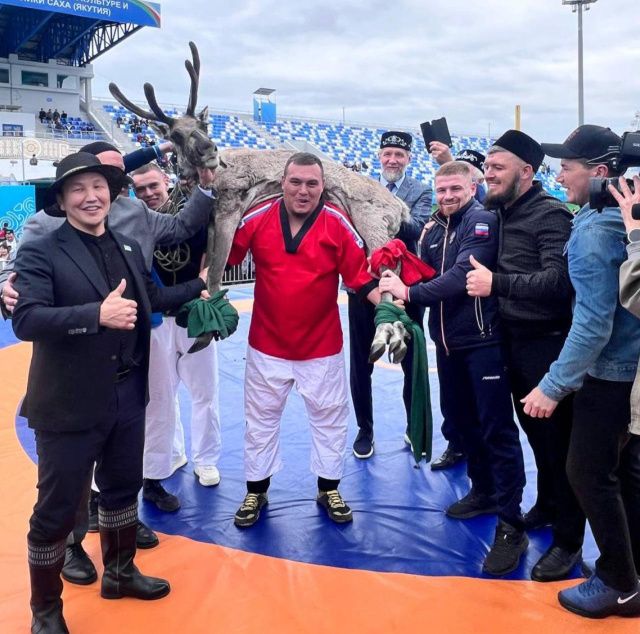 Министра спорта Якутии признали виновным по трем статьям и оштрафовали