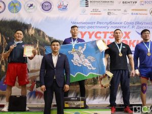 Мегино-Кангаласский улус вновь стал победителем чемпионата Якутии по мас-рестлингу