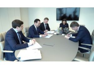 Айсен Николаев встретился с министром экономического развития РФ Максимом Решетниковым