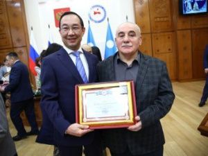 Большая группа якутян отмечена госнаградами России и республики
