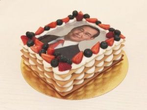 Кондитер из Якутии испекла торт с портретом Айсена Николаева