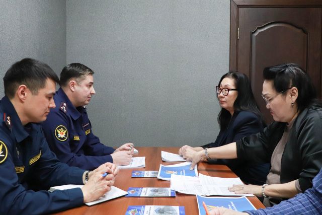 Преимущества размещения заказов в исправительных учреждениях обсудили в Якутии