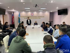 В Якутске проводили курсантов проекта «Навахту14» в угледобывающую компанию «Колмар»