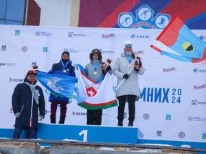 Фото. В Алдане наградили чемпионов спартакиады по зимним видам спорта Якутии