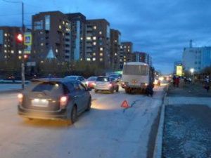 В Якутске автобус сбил ребенка