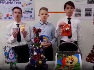 Участники всероссийского конкурса «Смотри, это Россия» отправили подарки для детей из новых регионов