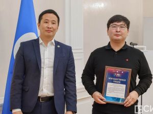 В Якутске наградили организаторов фестиваля «Муус Устар»