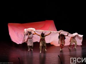 «Народ саха сохранил свою уникальную культуру»: казахские зрители высоко оценили спектакль-олонхо