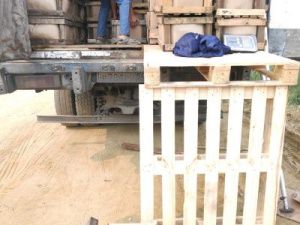 Специалисты Промышленного округа проводят ежедневные рейды по ул. Труда в Якутске