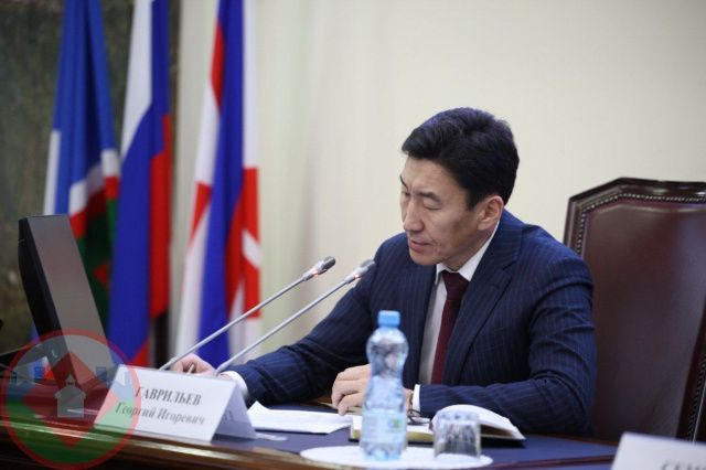 Правая рука мэра Якутска покинул пост 