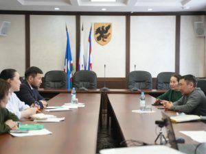 Евгений Григорьев провел личный прием граждан 13 апреля