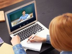 В Якутии продлили дистанционное обучение школьников из-за сильных морозов