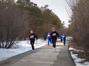 В Парке культуры и отдыха г. Якутска состоялся легкоатлетический забег, приуроченный к 80-летию Победы в Великой Отечественной войне 