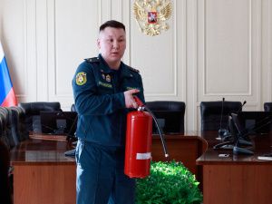 Сотрудниками МЧС в УФСИН проведен инструктаж по комплексной безопасности в весенне-летний период