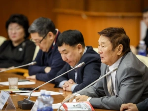 В Якутии отмечают 130-летие Платона Ойунского