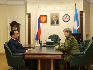 Глава Якутии встретился с членом комитета семей воинов Отечества Мариной Бахилиной