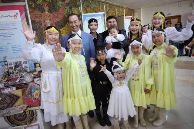 В рамках нацпроекта «Демография» более 15 тысяч семей получили финподдержку при рождении детей в 2023 году в Якутии