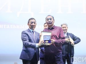 В Якутске накануне дня рождения Михаила Николаева показали фильм «Путь Президента»