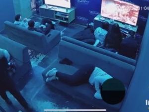 В Якутске полицейскими установлены подозреваемые в краже игровых джойстиков из компьютерного клуба