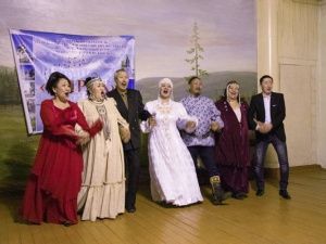 Артисты Вилюйского народного театра имени И.М. Гоголева-Кындыл посетили с гастролями исправительные учреждения