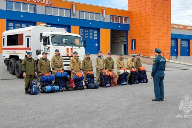 Лесной пожар приблизился к селу Оргет Верхневилюйского района Якутии