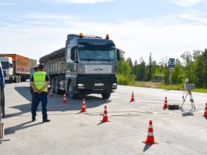 На федеральной трассе «Колыма» поставят передвижной пункт весового контроля