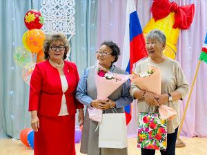 Герой России Филипп Евсеев поздравил с Днём знаний учеников школы-интерната для неслышащих