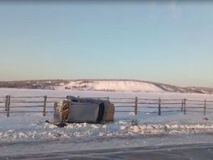 Четыре человека пострадали при столкновении автомобилей в Хангаласском районе