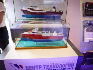 Фоторепортаж с первого дня ВЭФ-2023: улица Дальнего Востока и культурная программа