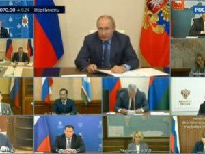 Путин поручил подумать о передаче лесоохраны Якутии на федеральный уровень