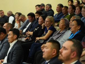 Евгений Григорьев встретился с жителями Автодорожного округа Якутска