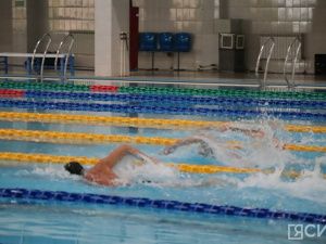 В Якутске прошли соревнования по плаванию среди сотрудников МЧС Дальнего Востока