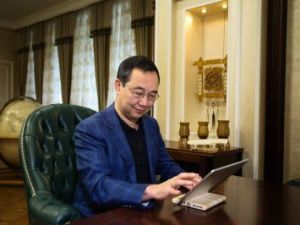 Айсен Николаев ответил на вопросы подписчиков в соцсетях