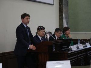 Владимир Федоров: «Для санитарных точек в частном секторе Якутска дополнительно изготовят 500 мусорных баков»