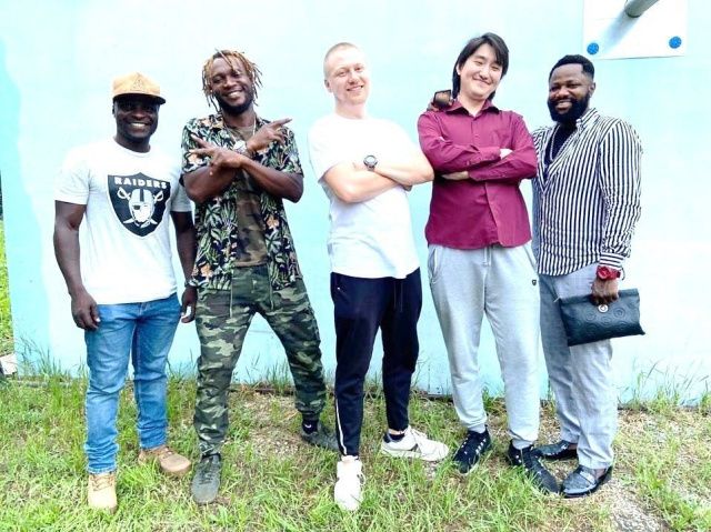 АФРИКАНЦЫ В СТРАНЕ БЕЛОГО БЕЗМОЛВИЯ