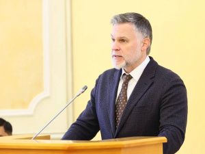 Кирилл Бычков вручил государственные награды лучшим юристам Якутии