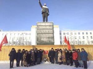 Ленинские уроки, пикеты Памяти с возложением венков и цветов