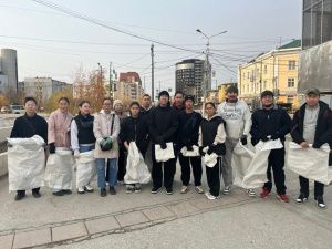 Общегородской субботник провели в Якутске в преддверии Дня государственности республики