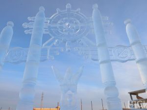 Искусство из снега и льда: зимние скульпторы соревнуются в Якутске за звание лучшего