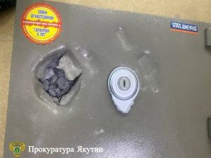В Якутске перед судом предстанет мужчина, обвиняемый в краже сейфа с ювелирными изделиями на 352 тысячи рублей