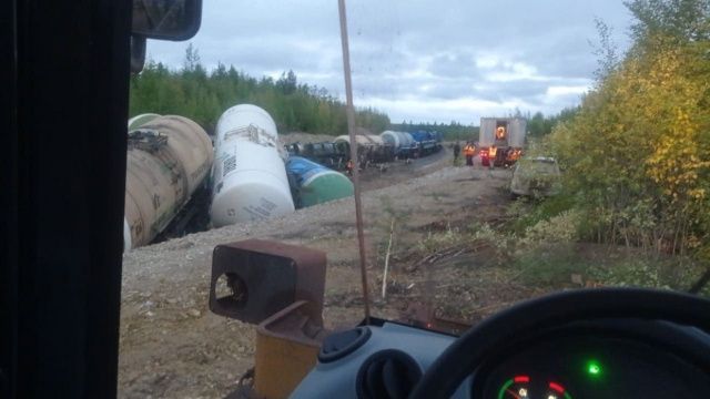 ЖДЯ: Пострадавших и угрозы экологии нет