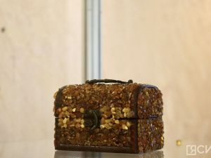 В Якутске открылась выставка украшений народов республики
