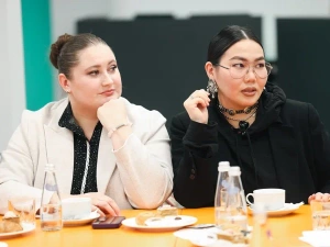 Глава Якутии обсудил с лидерами общественного мнения подготовку к VIII Международным спортивным играм «Дети Азии» 