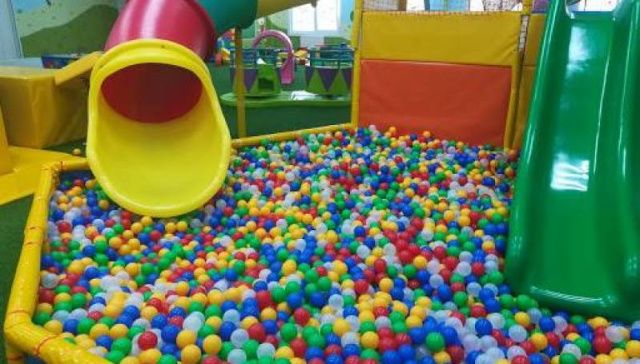 В Якутии закрылись детские развлекательные центры и фуд-корты