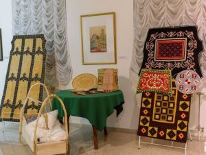 Амгинские мастера представили проект с ожившими картинами